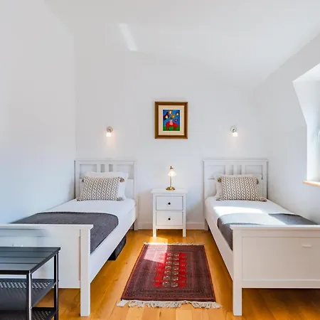 Center Penthouse Apartment